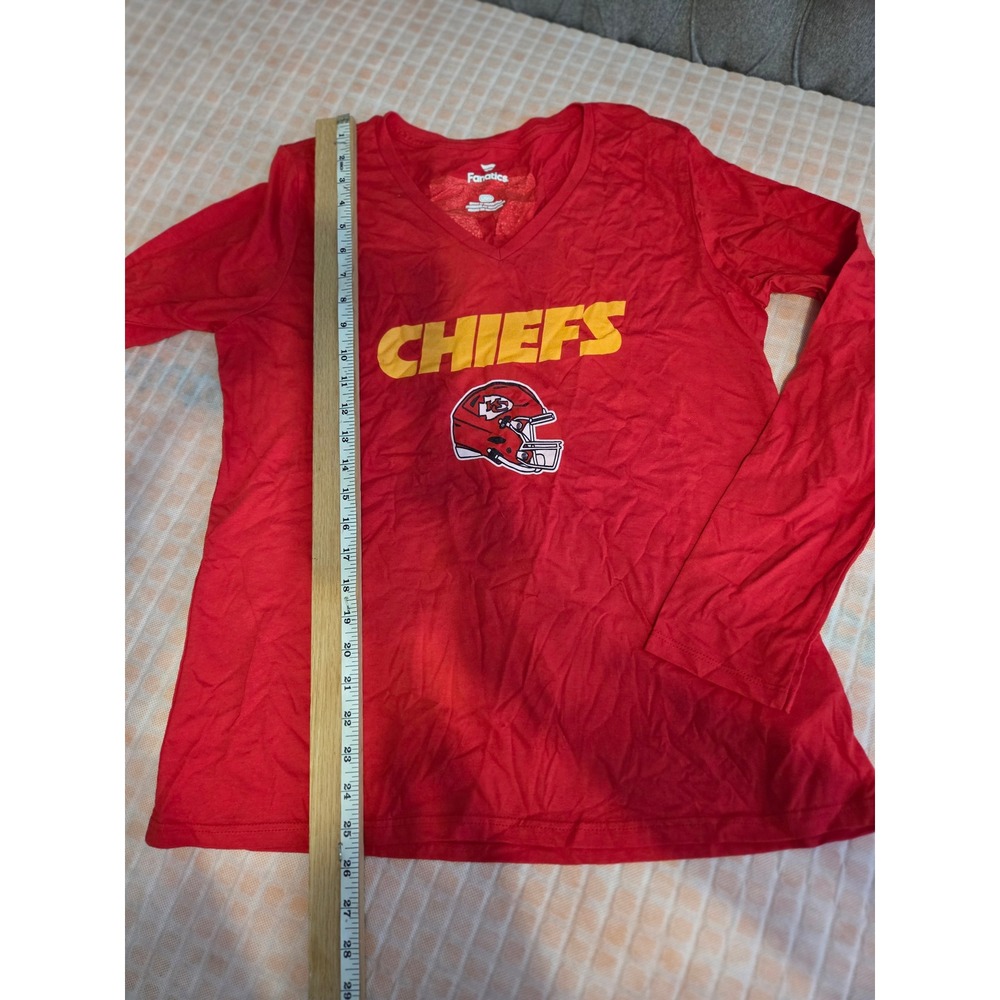 Fanatics Kansas Chiefs Harrison Butker 7 Long Sleeve V-Neck Shirt Mens L Red